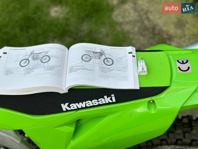 Зеленый Кавасаки KX 450F, объемом двигателя 0.45 л и пробегом 1 тыс. км за 6200 $, фото 28 на Automoto.ua