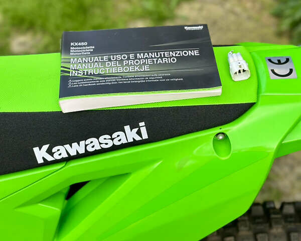 Зеленый Кавасаки KX 450F, объемом двигателя 0.45 л и пробегом 1 тыс. км за 6300 $, фото 21 на Automoto.ua