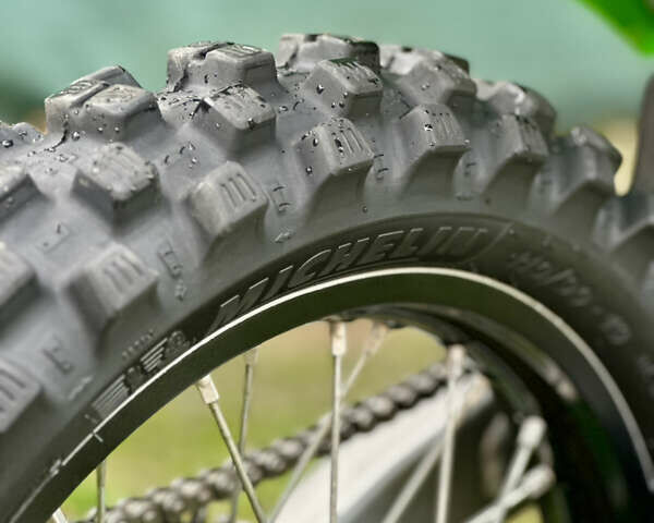 Зеленый Кавасаки KX 450F, объемом двигателя 0.45 л и пробегом 1 тыс. км за 6300 $, фото 7 на Automoto.ua