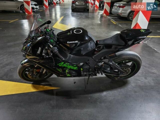 Черный Кавасаки Ninja 1000 ZX-10R, объемом двигателя 1 л и пробегом 3 тыс. км за 13500 $, фото 5 на Automoto.ua