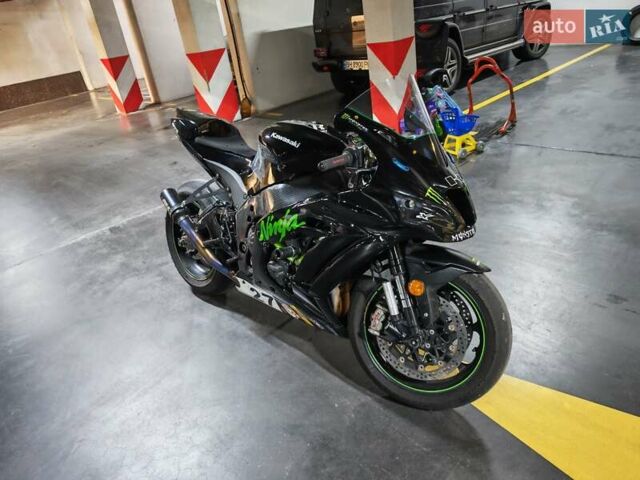 Черный Кавасаки Ninja 1000 ZX-10R, объемом двигателя 1 л и пробегом 3 тыс. км за 13500 $, фото 4 на Automoto.ua
