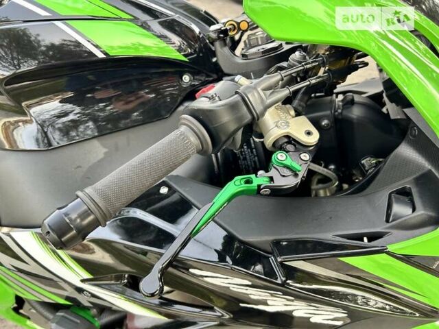 Кавасаки Ninja 1000 ZX-10R, объемом двигателя 0 л и пробегом 8 тыс. км за 14400 $, фото 13 на Automoto.ua