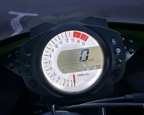 Зелений Кавасакі Ninja 1000 ZX-10R, об'ємом двигуна 1 л та пробігом 21 тис. км за 8100 $, фото 14 на Automoto.ua