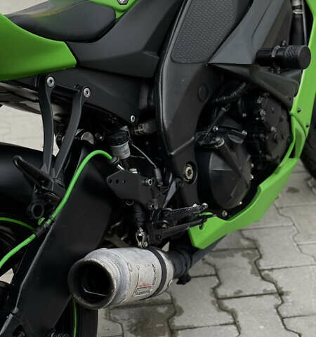 Зеленый Кавасаки Ninja 1000 ZX-10R, объемом двигателя 1 л и пробегом 10 тыс. км за 5500 $, фото 16 на Automoto.ua