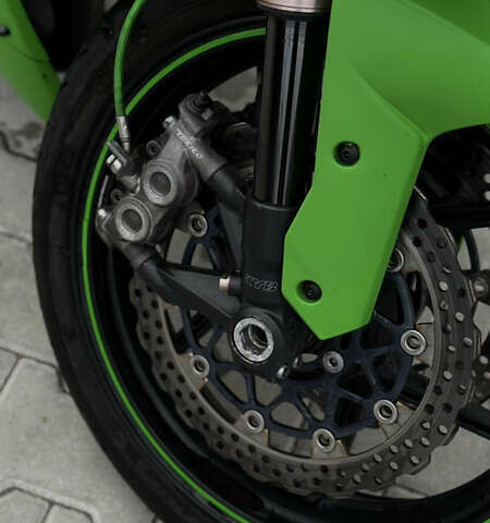 Зеленый Кавасаки Ninja 1000 ZX-10R, объемом двигателя 1 л и пробегом 10 тыс. км за 5500 $, фото 3 на Automoto.ua