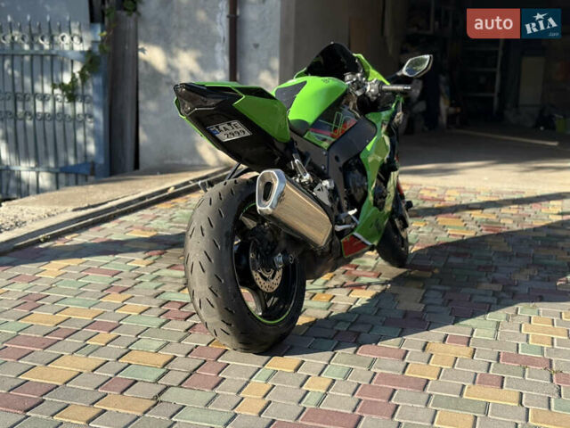 Зеленый Кавасаки Ninja 1000 ZX-10R, объемом двигателя 1 л и пробегом 3 тыс. км за 20000 $, фото 3 на Automoto.ua