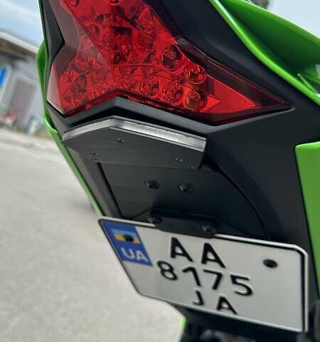 Зеленый Кавасаки Ninja 1000 ZX-10R, объемом двигателя 1 л и пробегом 1 тыс. км за 22999 $, фото 3 на Automoto.ua