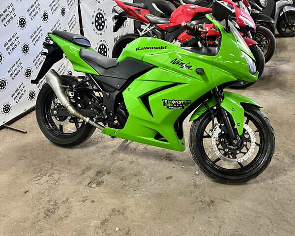 Кавасаки Ninja 250, объемом двигателя 0.25 л и пробегом 19 тыс. км за 2800 $, фото 1 на Automoto.ua