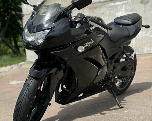 Кавасаки Ninja 250, объемом двигателя 0 л и пробегом 33 тыс. км за 2900 $, фото 2 на Automoto.ua