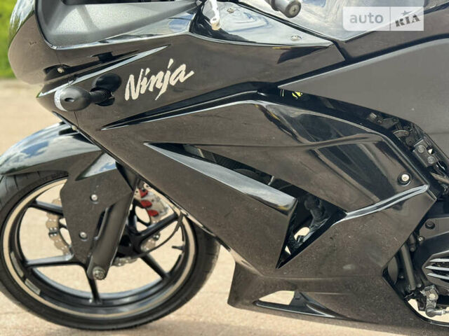 Кавасаки Ninja 250, объемом двигателя 0 л и пробегом 33 тыс. км за 2900 $, фото 9 на Automoto.ua