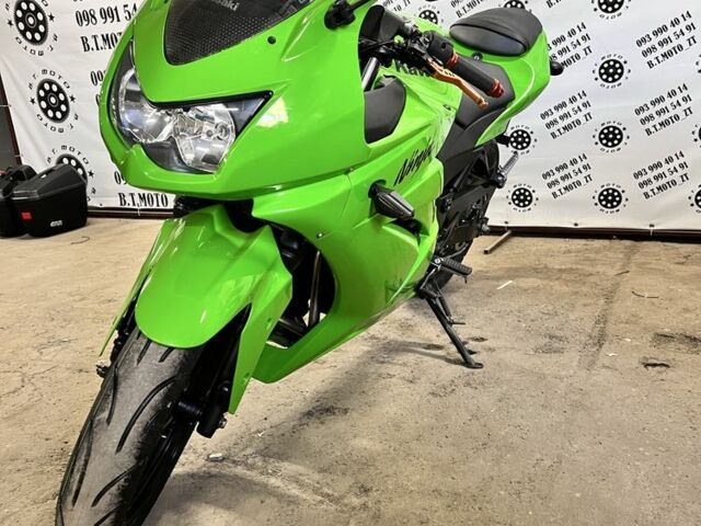 Кавасаки Ninja 250, объемом двигателя 0.25 л и пробегом 0 тыс. км за 2800 $, фото 6 на Automoto.ua