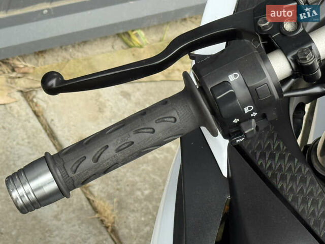 Кавасаки Ninja 250, объемом двигателя 0.25 л и пробегом 15 тыс. км за 3800 $, фото 10 на Automoto.ua