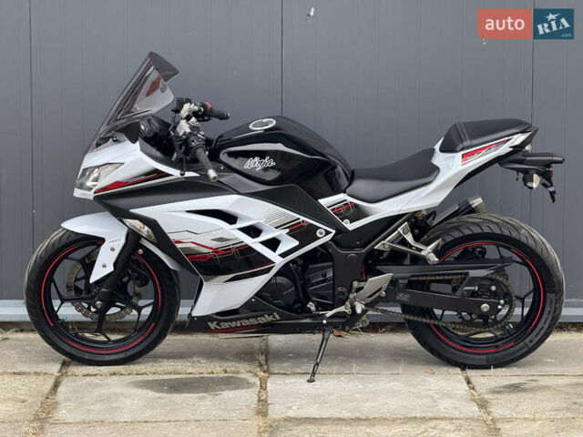 Кавасаки Ninja 250, объемом двигателя 0.25 л и пробегом 15 тыс. км за 3800 $, фото 2 на Automoto.ua