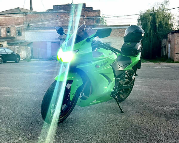 Зеленый Кавасаки Ninja 250, объемом двигателя 0.25 л и пробегом 17 тыс. км за 2500 $, фото 6 на Automoto.ua