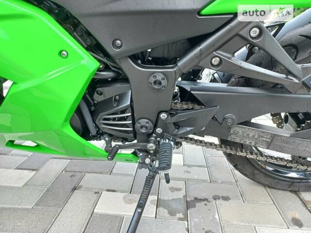 Зелений Кавасакі Ninja 250, об'ємом двигуна 0.25 л та пробігом 7 тис. км за 3500 $, фото 14 на Automoto.ua