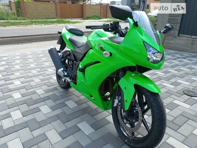 Зелений Кавасакі Ninja 250, об'ємом двигуна 0.25 л та пробігом 7 тис. км за 3500 $, фото 10 на Automoto.ua