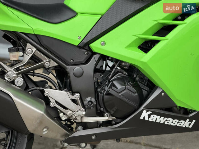 Зеленый Кавасаки Ninja 250, объемом двигателя 0.25 л и пробегом 10 тыс. км за 3800 $, фото 6 на Automoto.ua