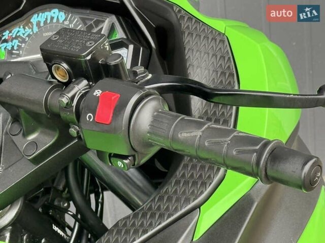 Зеленый Кавасаки Ninja 250, объемом двигателя 0.25 л и пробегом 10 тыс. км за 3800 $, фото 9 на Automoto.ua