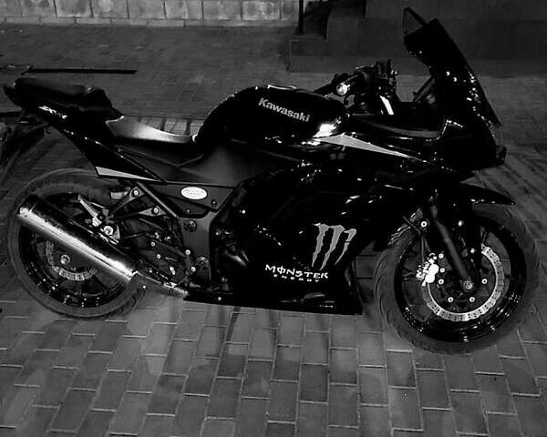 Чорний Кавасакі Ninja 250R, об'ємом двигуна 0.25 л та пробігом 19 тис. км за 2500 $, фото 2 на Automoto.ua