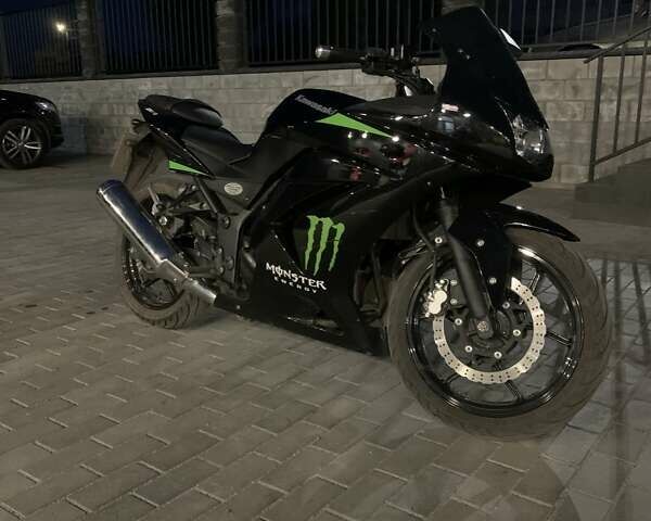 Чорний Кавасакі Ninja 250R, об'ємом двигуна 0.25 л та пробігом 19 тис. км за 2500 $, фото 1 на Automoto.ua