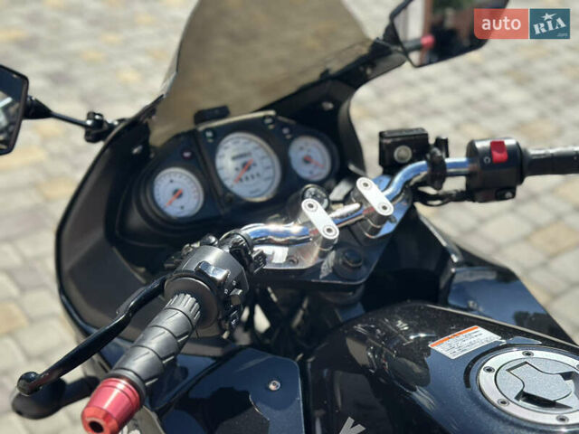 Черный Кавасаки Ninja 250R, объемом двигателя 0.25 л и пробегом 30 тыс. км за 2900 $, фото 14 на Automoto.ua