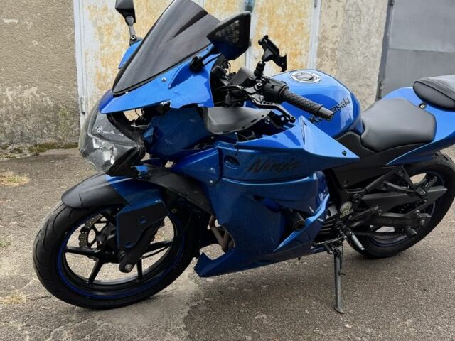 Кавасакі Ninja 250R, об'ємом двигуна 0.25 л та пробігом 0 тис. км за 1600 $, фото 1 на Automoto.ua