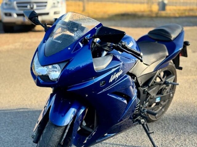 Кавасаки Ninja 250R, объемом двигателя 0.25 л и пробегом 0 тыс. км за 2150 $, фото 1 на Automoto.ua