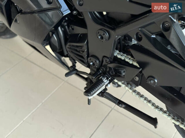 Кавасаки Ninja 250R, объемом двигателя 0.25 л и пробегом 18 тыс. км за 2900 $, фото 28 на Automoto.ua