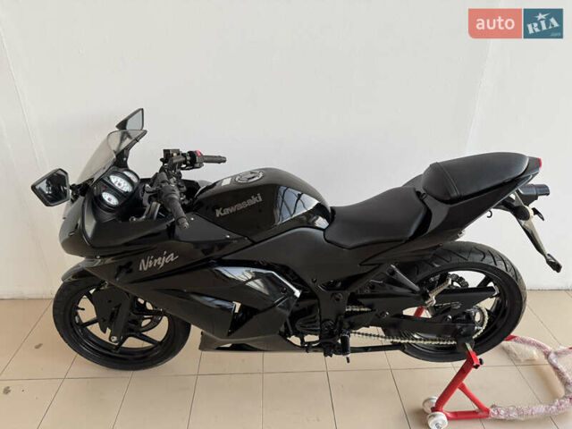 Кавасаки Ninja 250R, объемом двигателя 0.25 л и пробегом 18 тыс. км за 2900 $, фото 10 на Automoto.ua