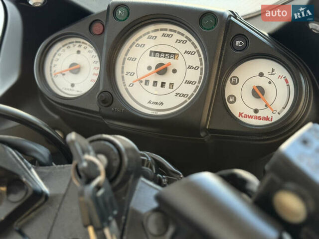 Кавасаки Ninja 250R, объемом двигателя 0.25 л и пробегом 18 тыс. км за 2900 $, фото 12 на Automoto.ua