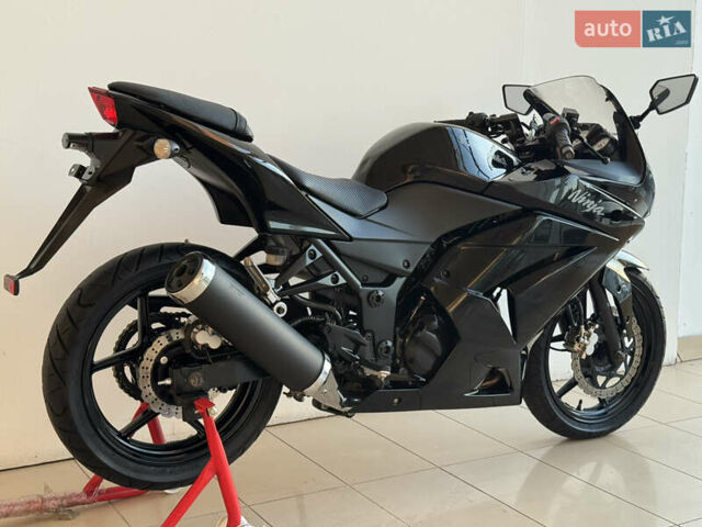 Кавасаки Ninja 250R, объемом двигателя 0.25 л и пробегом 18 тыс. км за 2900 $, фото 2 на Automoto.ua