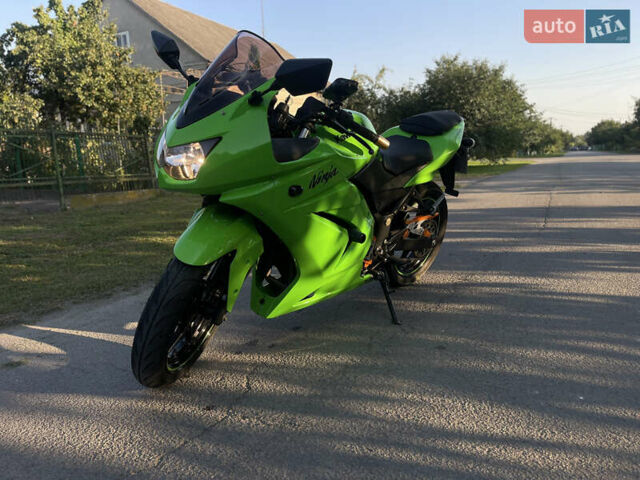 Зелений Кавасакі Ninja 250R, об'ємом двигуна 0.25 л та пробігом 24 тис. км за 3000 $, фото 1 на Automoto.ua