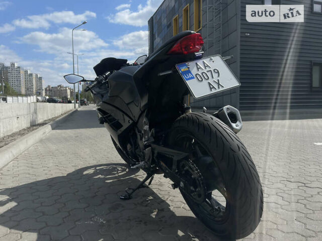 Чорний Кавасакі Ninja 300, об'ємом двигуна 0.3 л та пробігом 16 тис. км за 4100 $, фото 1 на Automoto.ua