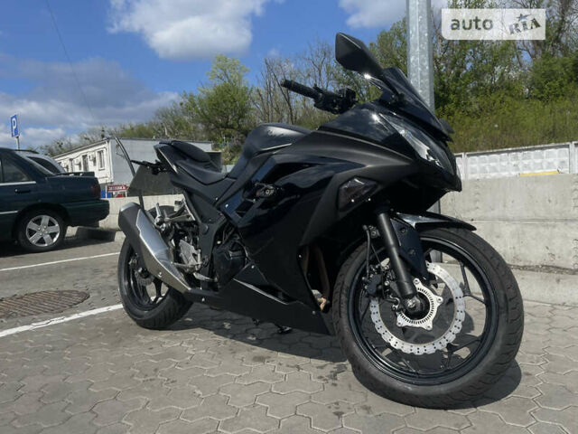 Чорний Кавасакі Ninja 300, об'ємом двигуна 0.3 л та пробігом 16 тис. км за 4100 $, фото 2 на Automoto.ua