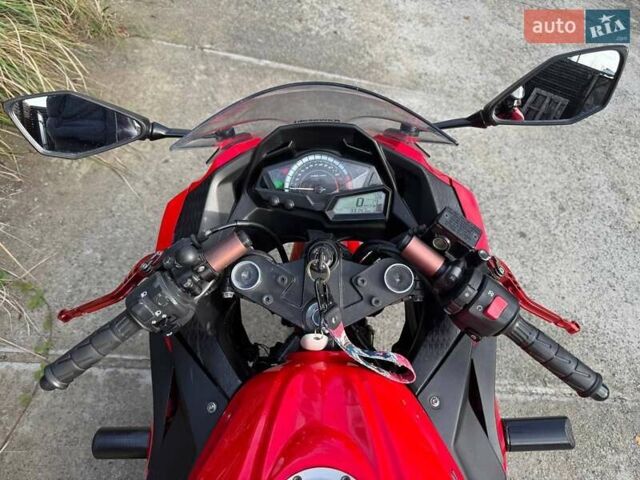 Кавасаки Ninja 300 2016 в Киеве на Automoto.ua Красный Кавасаки Ninja 300, объемом двигателя 0.3 л и пробегом 33 тыс. км за 3500 $, фото 20 на Automoto.ua