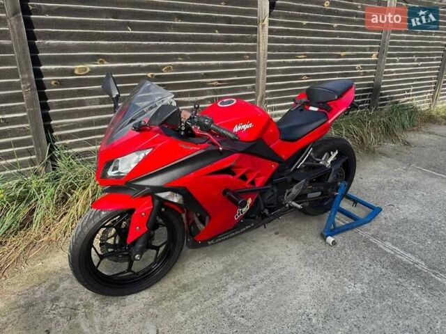 Кавасаки Ninja 300 2016 в Киеве на Automoto.ua Красный Кавасаки Ninja 300, объемом двигателя 0.3 л и пробегом 33 тыс. км за 3500 $, фото 7 на Automoto.ua