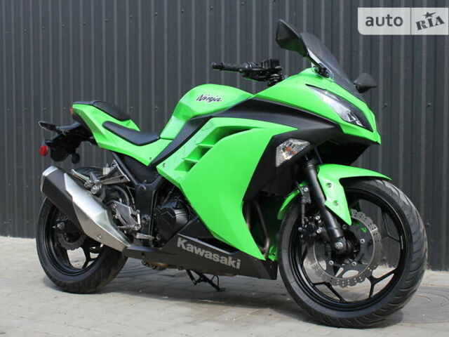 Кавасакі Ninja 300, об'ємом двигуна 0.3 л та пробігом 11 тис. км за 3800 $, фото 5 на Automoto.ua