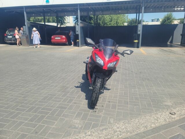 Кавасаки Ninja 300, объемом двигателя 0.3 л и пробегом 0 тыс. км за 3400 $, фото 1 на Automoto.ua