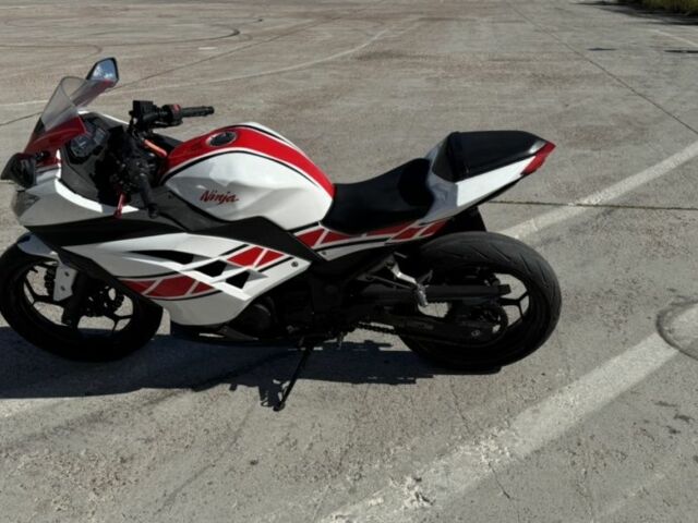 Кавасаки Ninja 300, объемом двигателя 0 л и пробегом 0 тыс. км за 2800 $, фото 2 на Automoto.ua