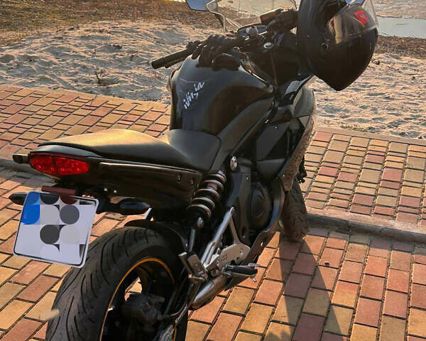 Черный Кавасаки Ninja 400, объемом двигателя 0.4 л и пробегом 24 тыс. км за 4200 $, фото 1 на Automoto.ua