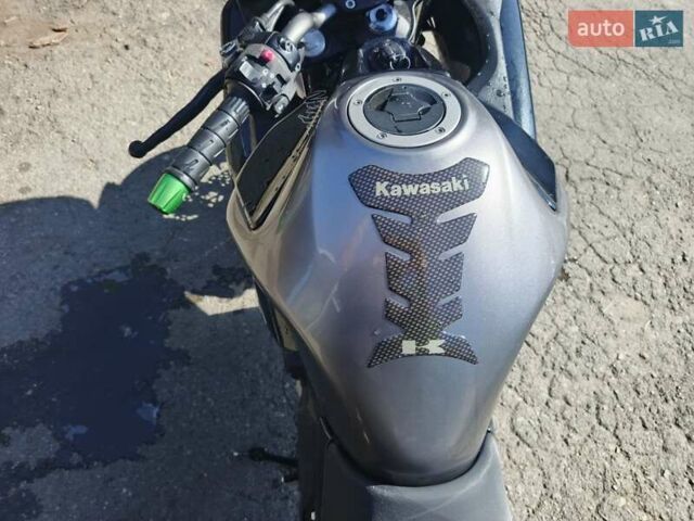 Чорний Кавасакі Ninja 400, об'ємом двигуна 0.4 л та пробігом 28 тис. км за 4700 $, фото 3 на Automoto.ua