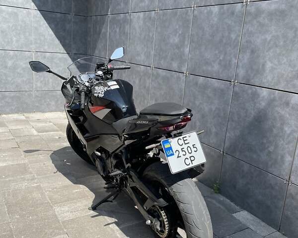 Черный Кавасаки Ninja 400, объемом двигателя 0.4 л и пробегом 24 тыс. км за 5000 $, фото 7 на Automoto.ua