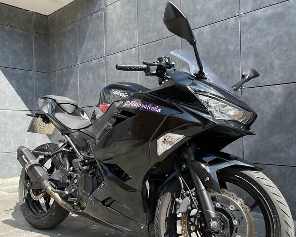 Черный Кавасаки Ninja 400, объемом двигателя 0.4 л и пробегом 24 тыс. км за 5000 $, фото 6 на Automoto.ua