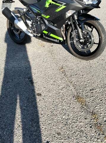 Чорний Кавасакі Ninja 400, об'ємом двигуна 0.4 л та пробігом 15 тис. км за 5500 $, фото 12 на Automoto.ua
