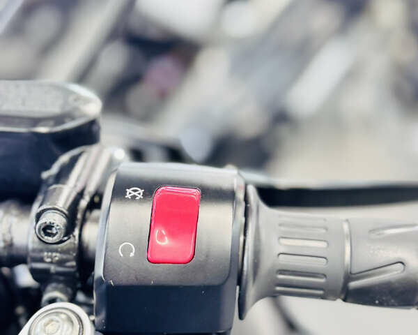 Черный Кавасаки Ninja 400, объемом двигателя 0.4 л и пробегом 18 тыс. км за 5600 $, фото 5 на Automoto.ua