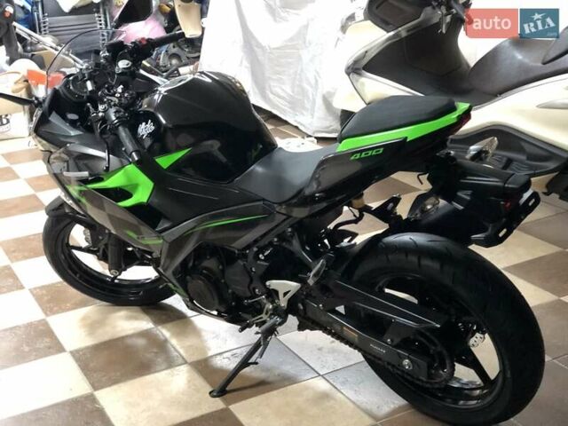 Черный Кавасаки Ninja 400, объемом двигателя 0 л и пробегом 16 тыс. км за 4550 $, фото 5 на Automoto.ua