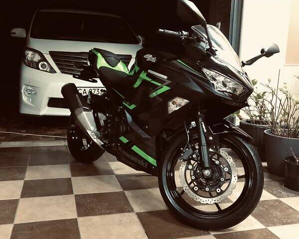 Черный Кавасаки Ninja 400, объемом двигателя 0 л и пробегом 16 тыс. км за 4550 $, фото 3 на Automoto.ua