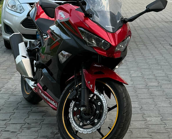 Красный Кавасаки Ninja 400, объемом двигателя 0.4 л и пробегом 11 тыс. км за 5200 $, фото 3 на Automoto.ua
