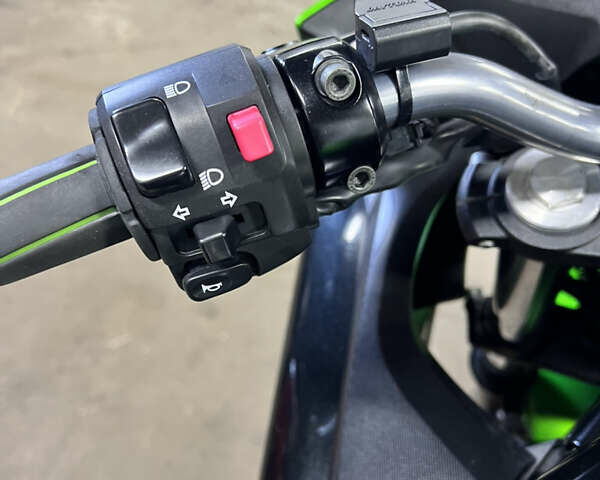 Кавасаки Ninja 400, объемом двигателя 0.4 л и пробегом 33 тыс. км за 4200 $, фото 7 на Automoto.ua