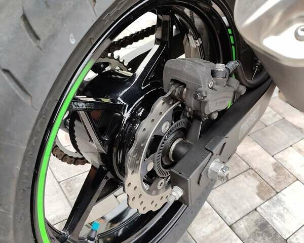Кавасаки Ninja 400, объемом двигателя 0.4 л и пробегом 8 тыс. км за 5400 $, фото 2 на Automoto.ua